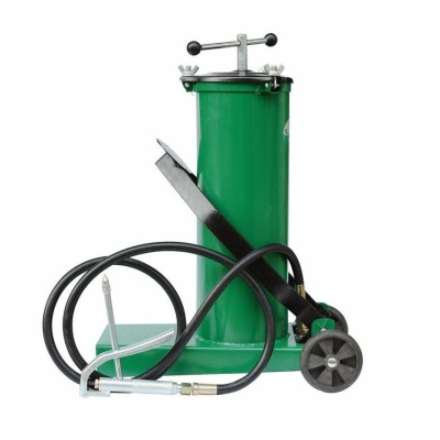 Bình hơi xịt dầu bóng có chân đạp WYNN'S W2864