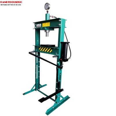 Máy ép thủy lực dùng điện Sata AE5831 -lực ép 20 tấn